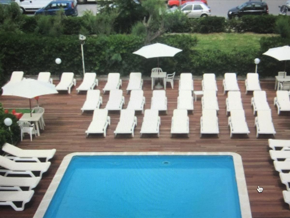 Hotel Stella Polare リミニ エクステリア 写真