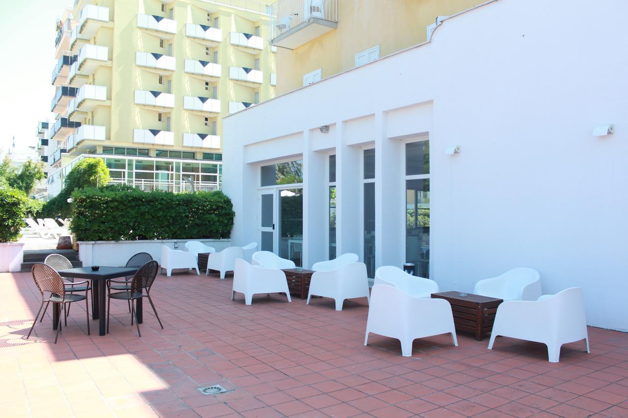 Hotel Stella Polare リミニ エクステリア 写真