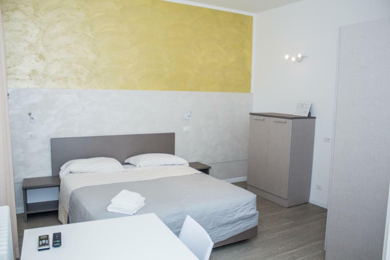Hotel Stella Polare リミニ エクステリア 写真
